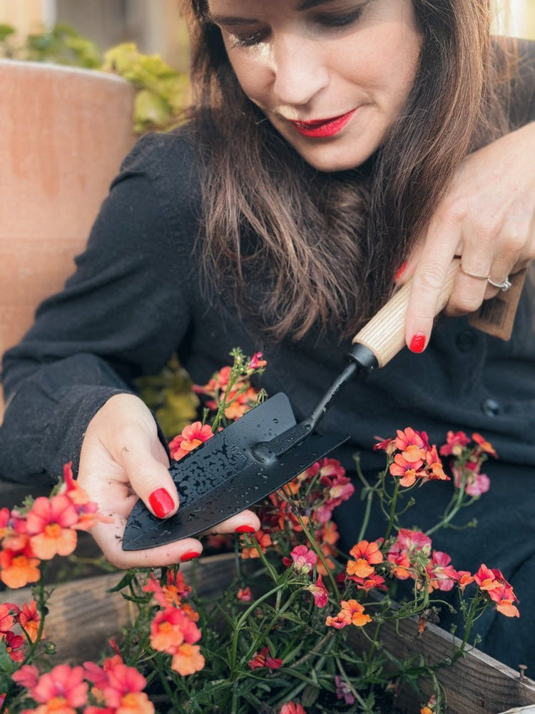 Hand tool Spade. - by Benson - Swedish Design