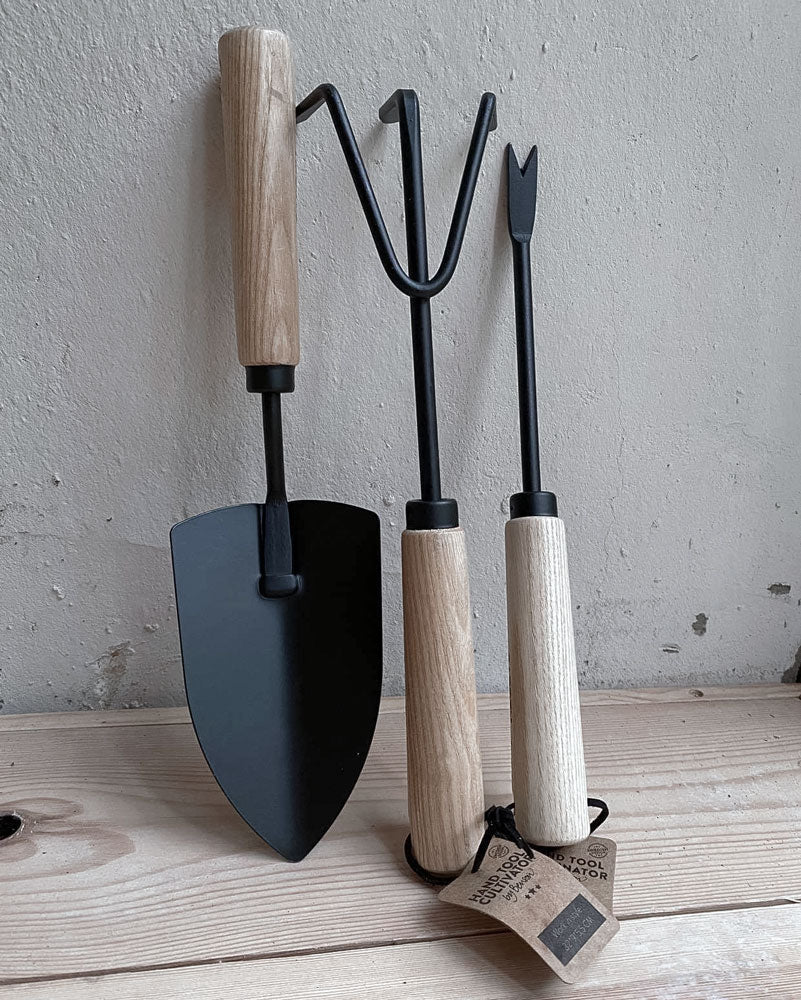 Hand tool Weeder. - by Benson - Swedish Design